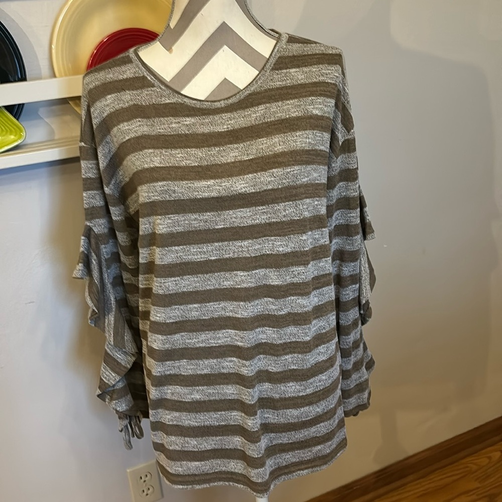 Loveriche unique open ruffle longsleeve striped shirt, size medium